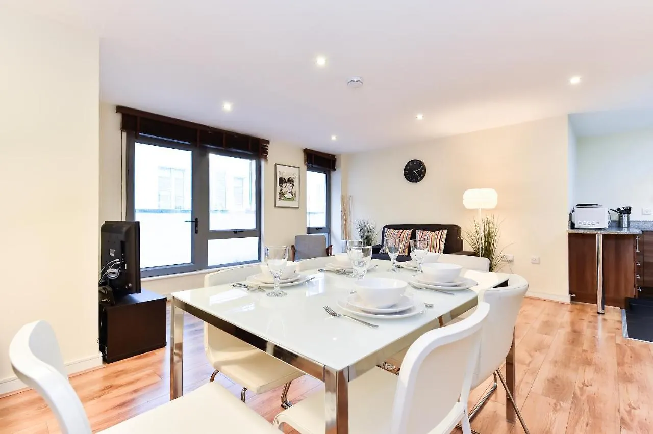 London Bridge Central Apartments 0*,  United Kingdom